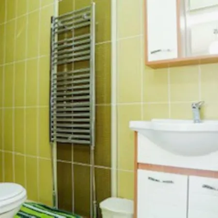 Willa Stunning Ahmet In *