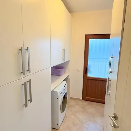 Stunning Ahmet In Willa *