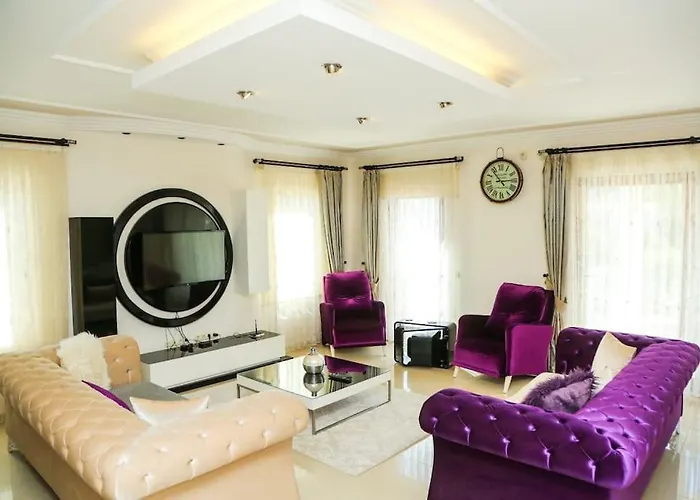 Stunning Ahmet In Vila Dalyan