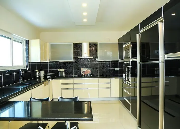 Vila Stunning Ahmet In *