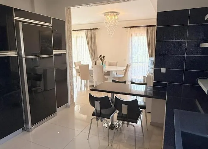 Stunning Ahmet In Vila *