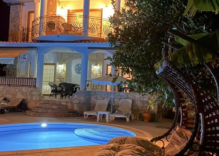 Stunning Ahmet In Vila *