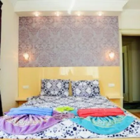 Stunning Ahmet In Villa Dalyan