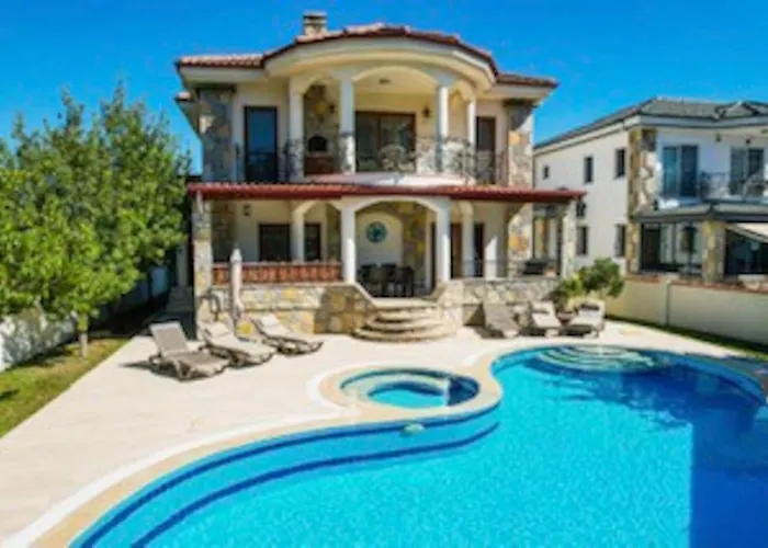 Stunning Ahmet In Вилла