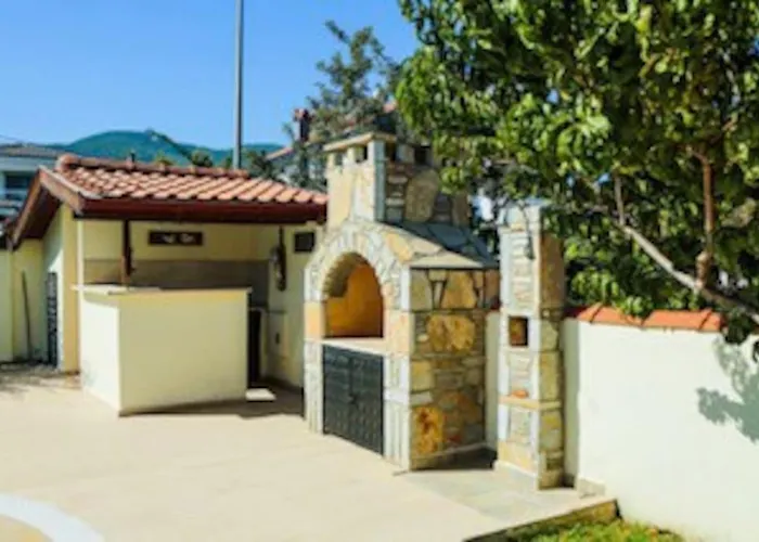 Stunning Ahmet In Вилла Дальян