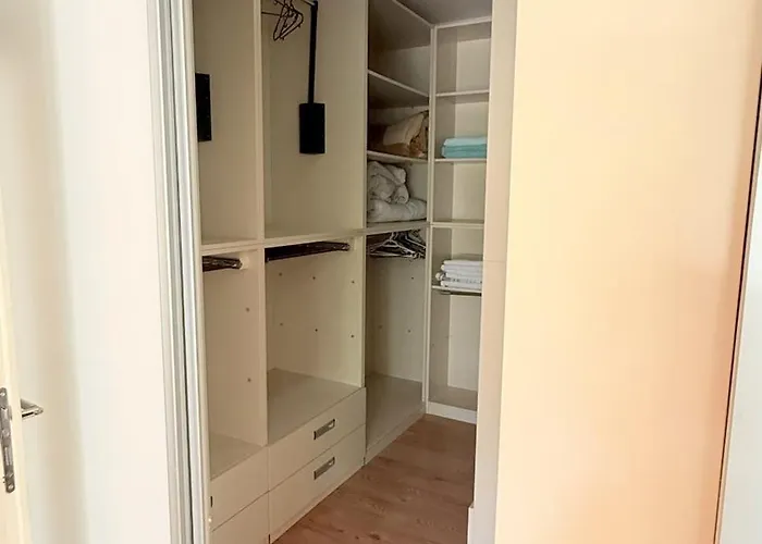 Stunning Ahmet In Вилла *